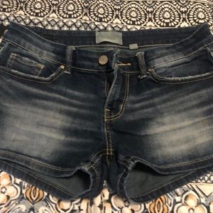 Buckle BKE shorts